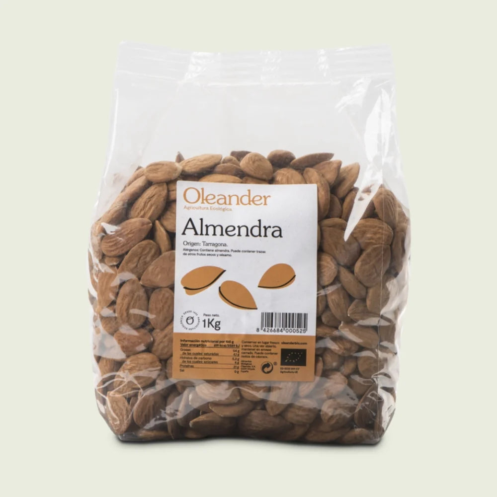 ALMENDRA CON PIEL   BOLSAS 1 KG.